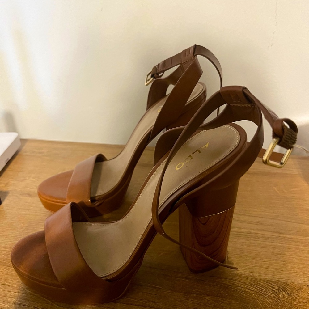 ALDO tan heels